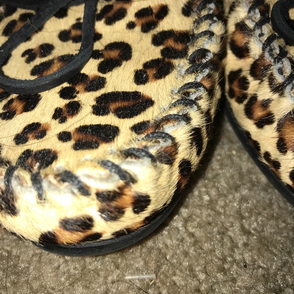 Cheetah moccasins with hard sole - Picture 3 of 5
